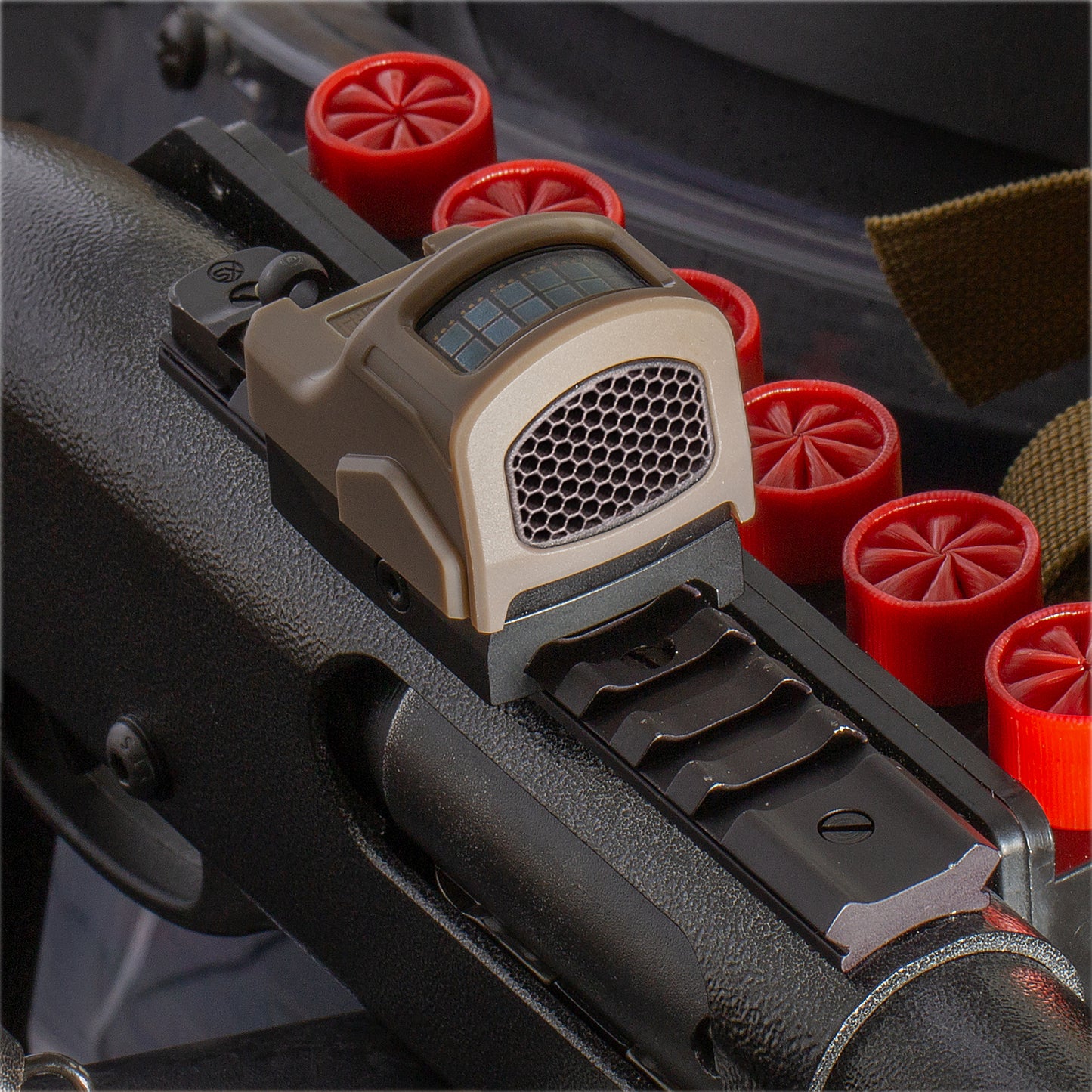 FDE Optic Scope Cover with GlareGard Killflash Lens Installed for Holosun® 507C - Top 3/4 View Close up to the Right