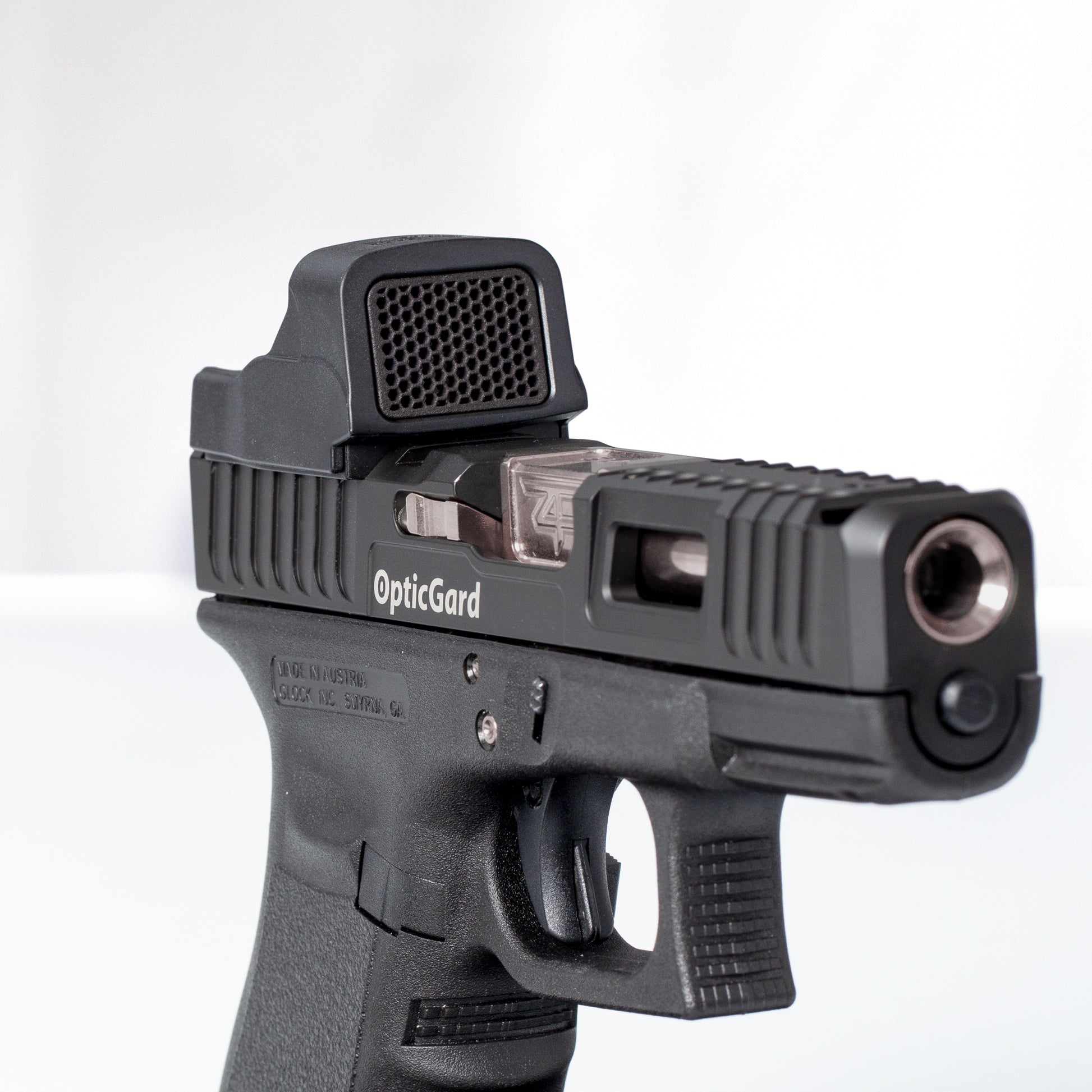 Black Optic Scope Cover with GlareGard Killflash Lens Installed for Eotech® EFLX - Pointing to the right