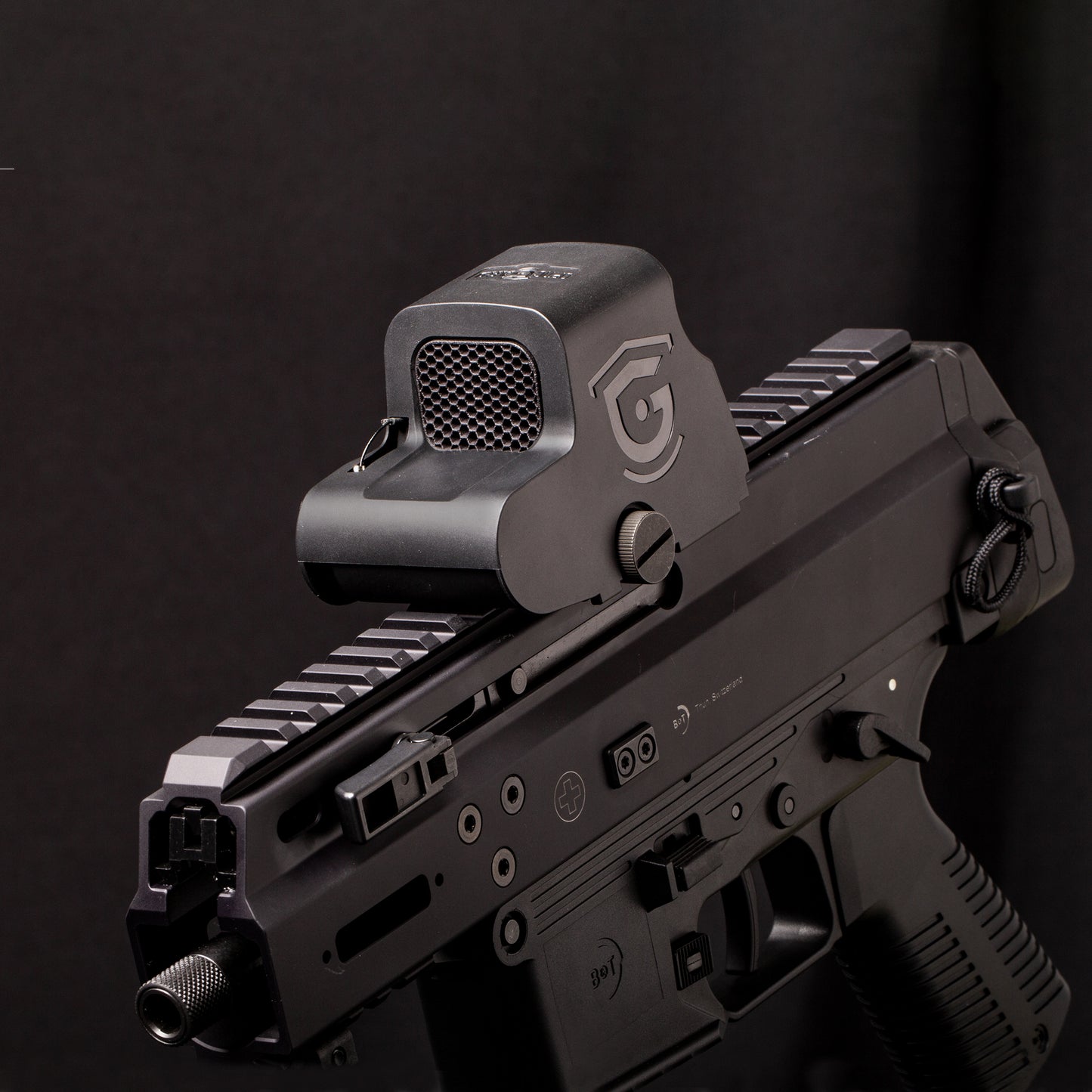Black Optic Scope Cover with GlareGard Killflash Anti-Reflective Lens Installed for Eotech® HWS XPS Series