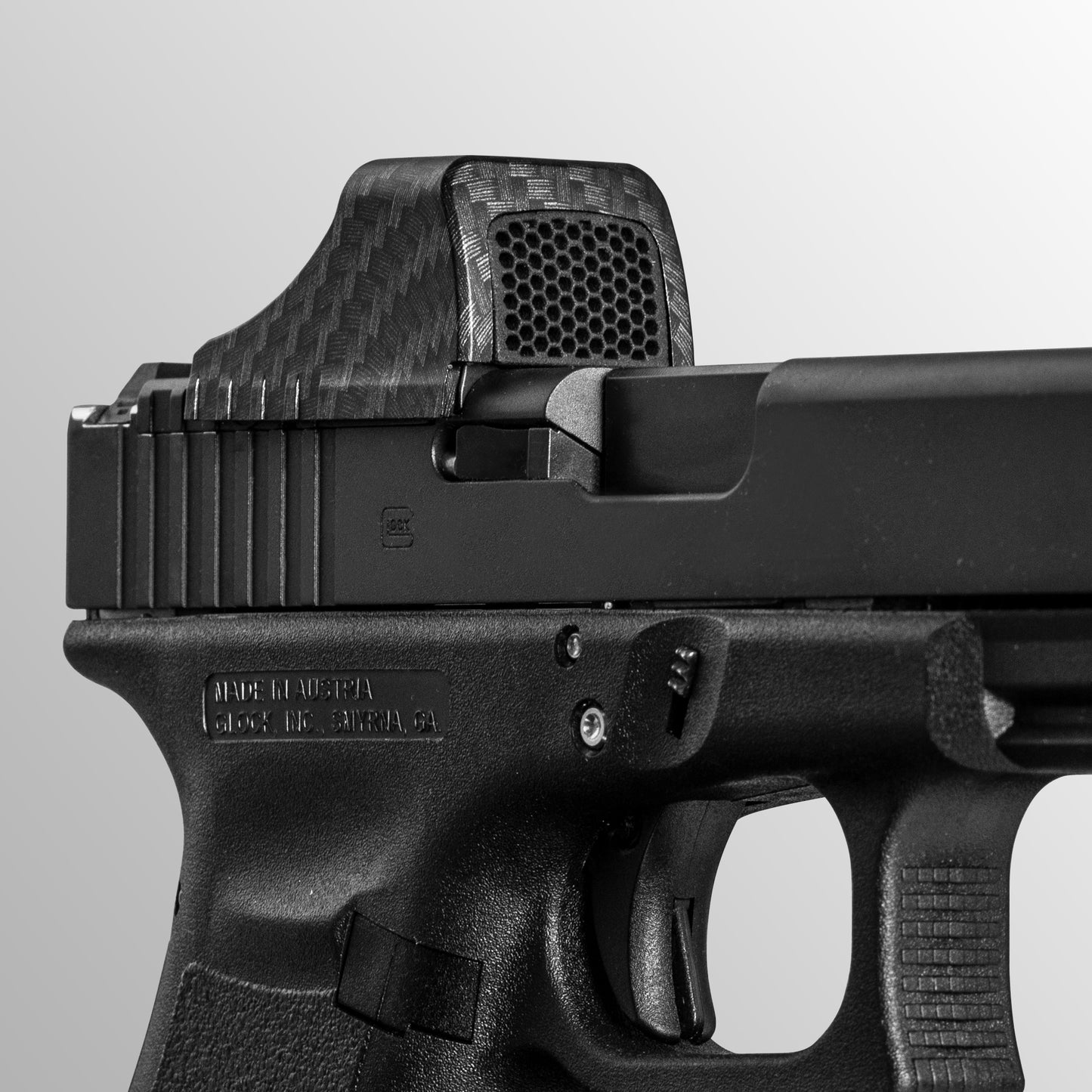 Black Optic Scope Cover with GlareGard Killflash Lens Installed for Holosun® SCS MOS