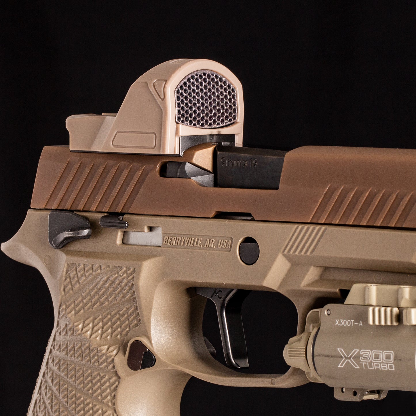 FDE Optic Scope Cover with GlareGard Killflash Lens Installed for SIG SAUER® ROMEO1PRO