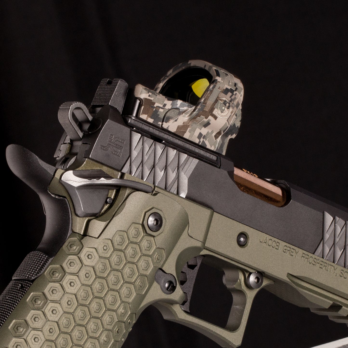 OpticGard Scope Cover for Leupold DeltaPoint Pro FDE Camo Cover