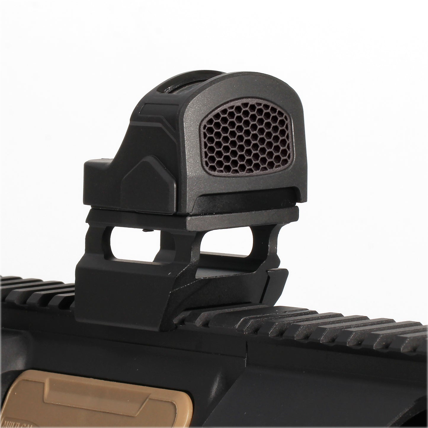Black Optic Scope Cover with GlareGard Killflash Lens Installed for Holosun® 507C - 3/7 View to the right
