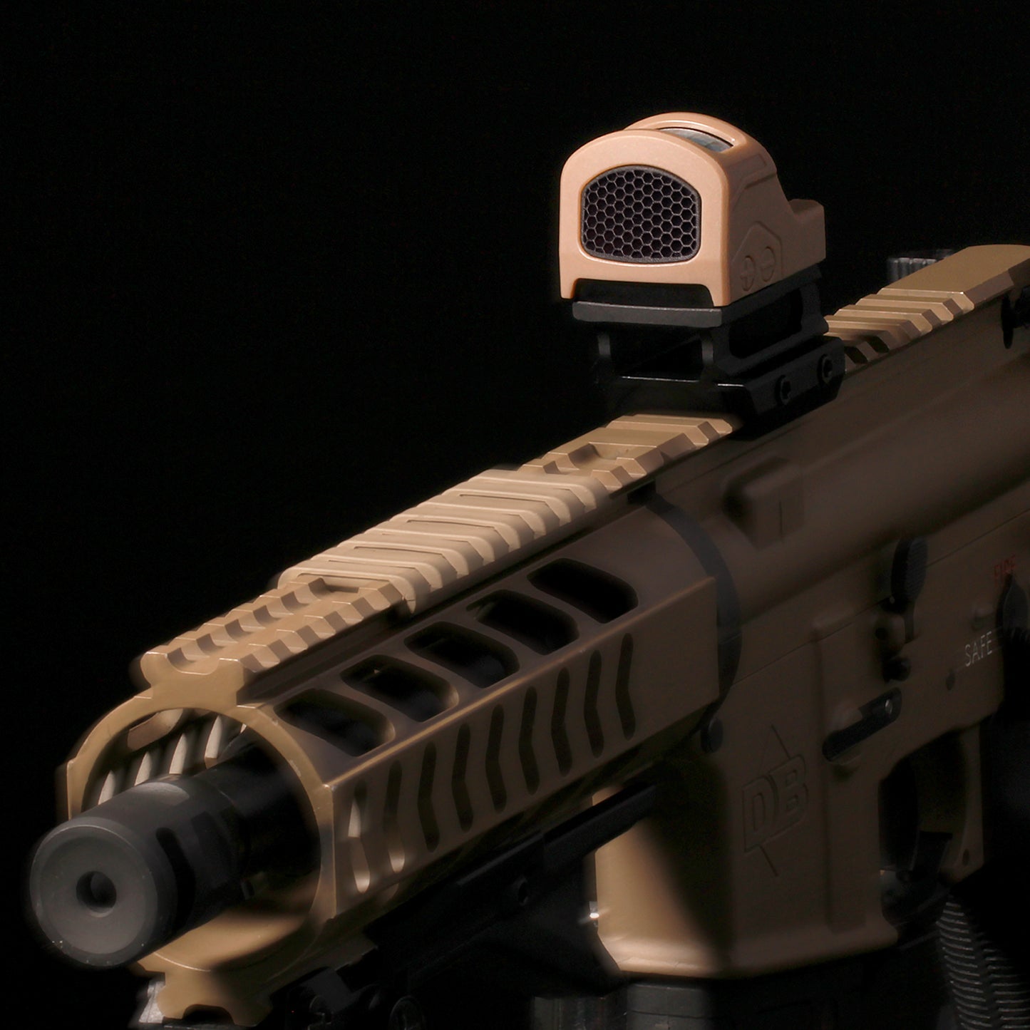FDE Optic Scope Cover with GlareGard Killflash Lens Installed for Holosun® 507C - 3/4 pointing down to the left