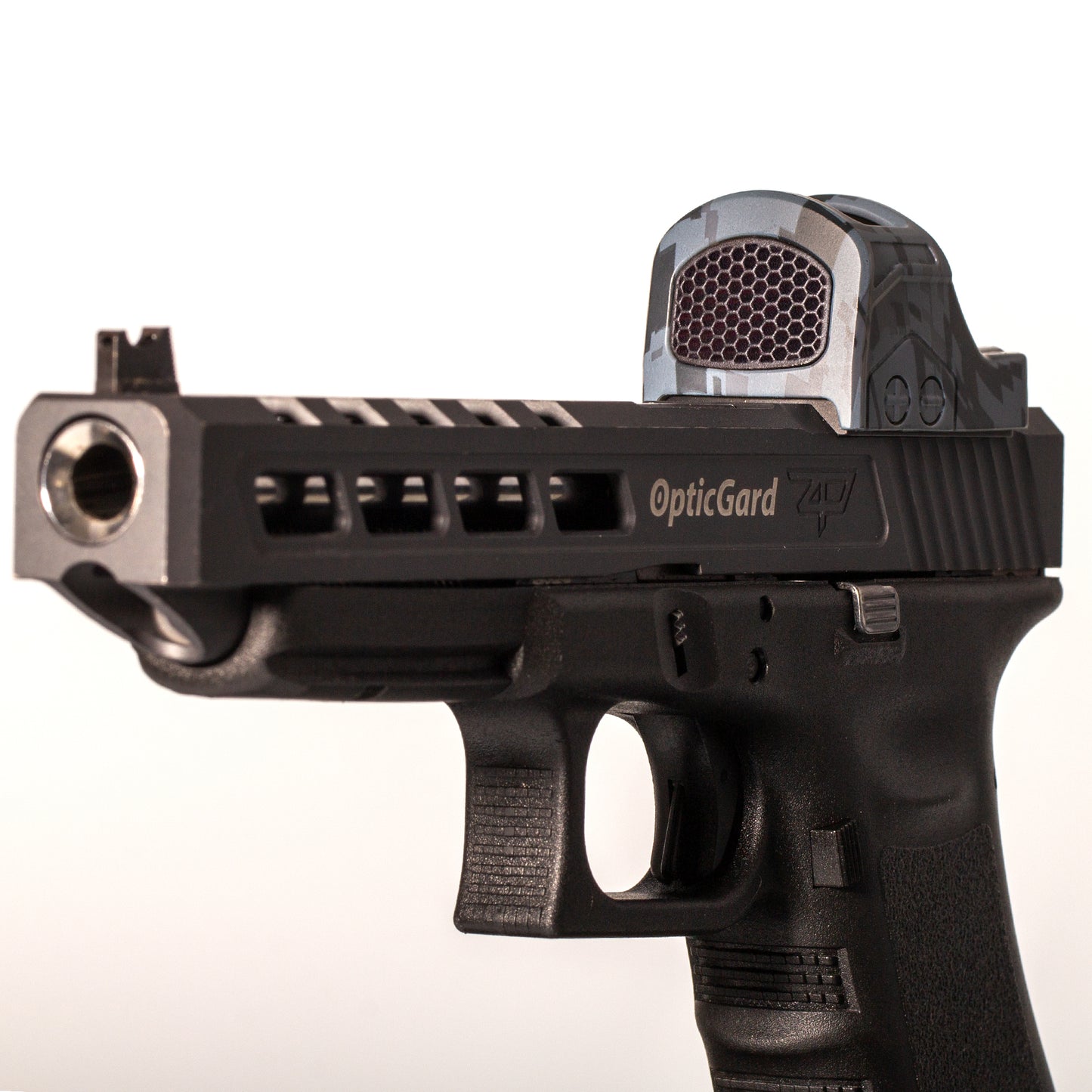 Gunmetal Gray Camo Optic Scope Cover with GlareGard Killflash Lens Installed for Holosun® 507C - 3/7 View to the left