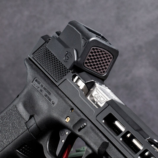 Black Optic Scope Cover with GlareGard Killflash Lens Installed for Holosun® 509T