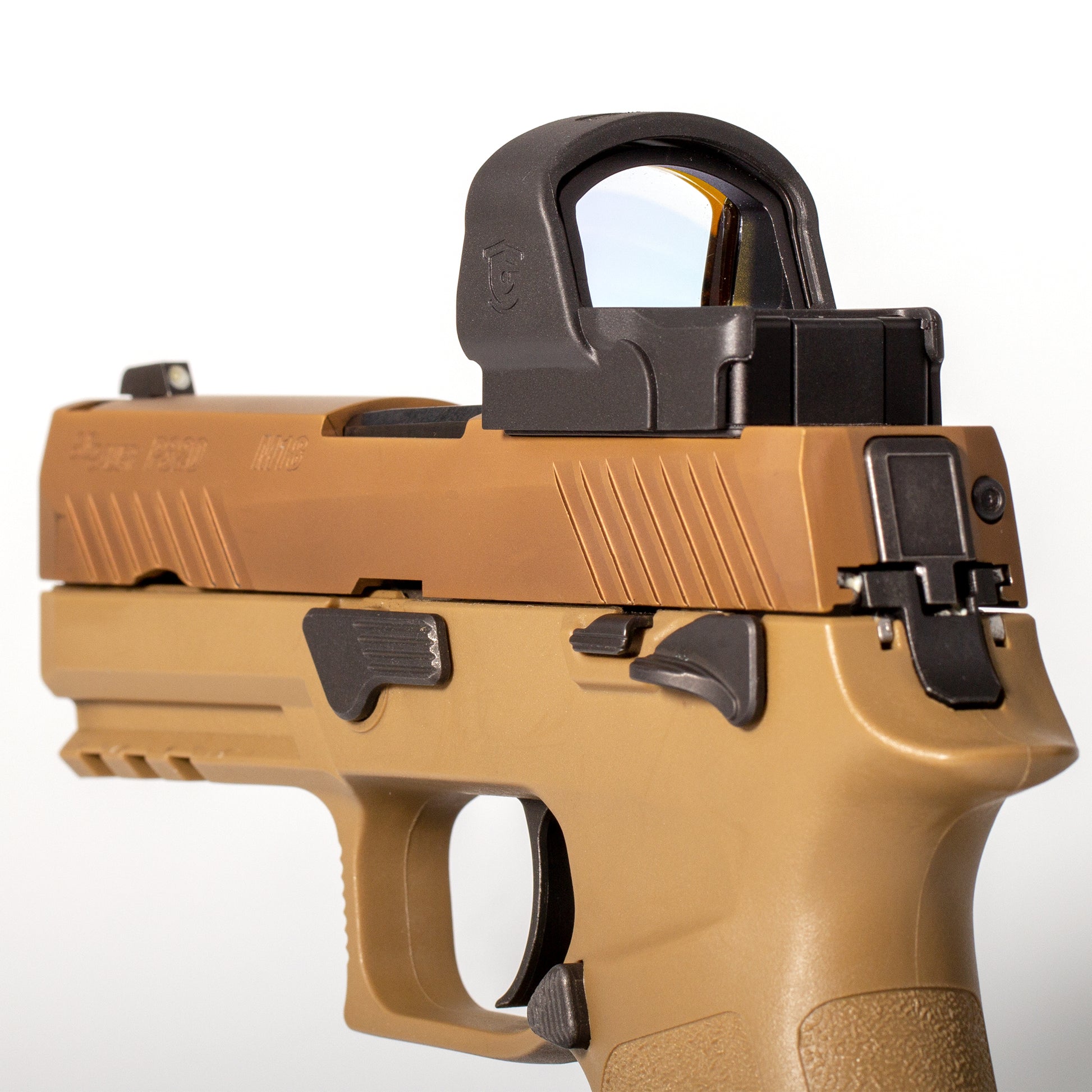 Leupold ® Delta Point Pro Black Scope Cover Back Angle