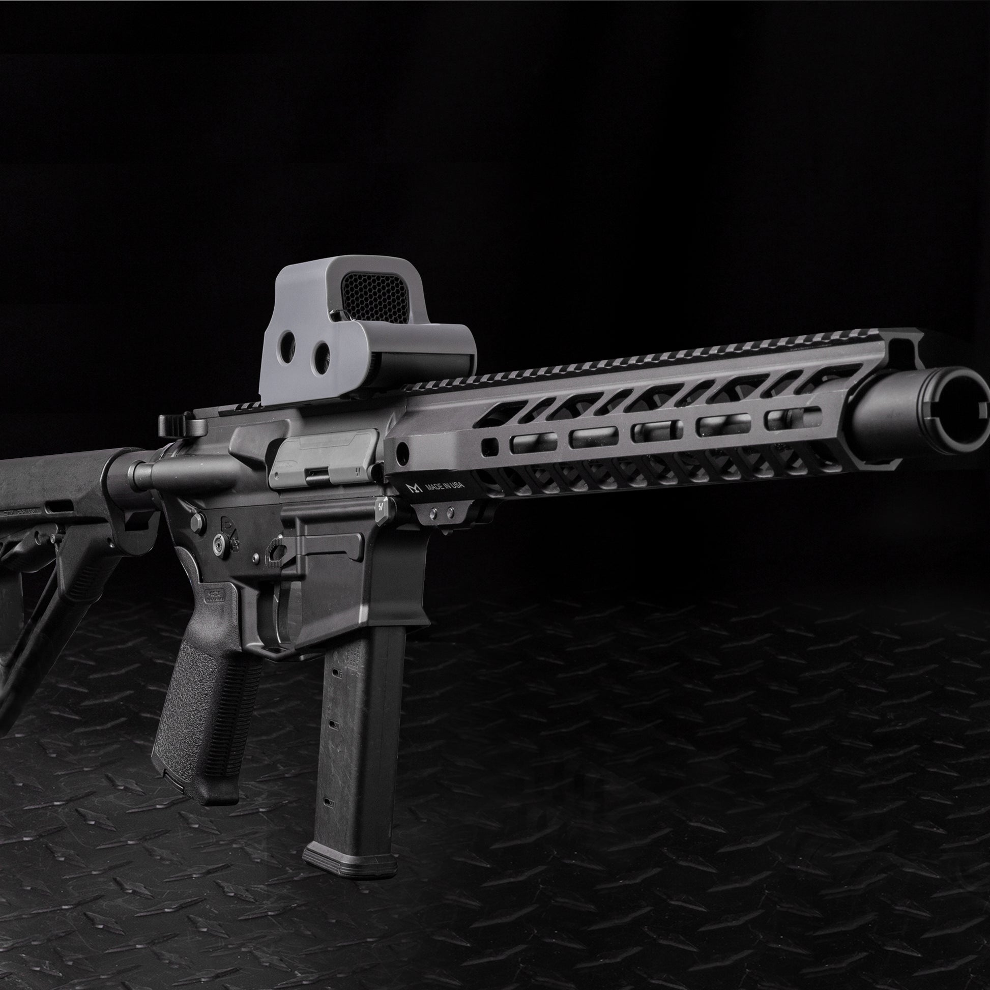 Gunmetal Gray Optic Scope Cover with GlareGard Killflash Anti-Reflective Lens Installed for Eotech® HWS XPS Series